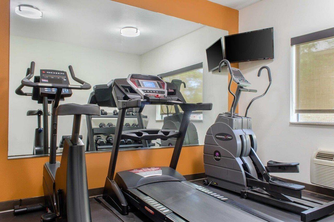 Towneplace Suites By Marriott Hadley Amherst Экстерьер фото