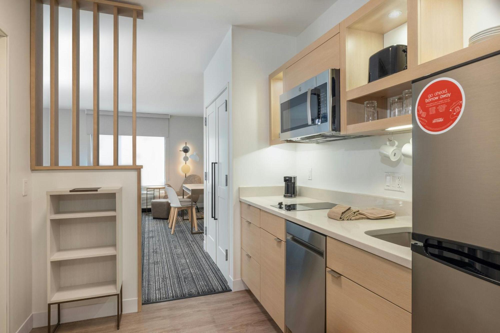 Towneplace Suites By Marriott Hadley Amherst Экстерьер фото