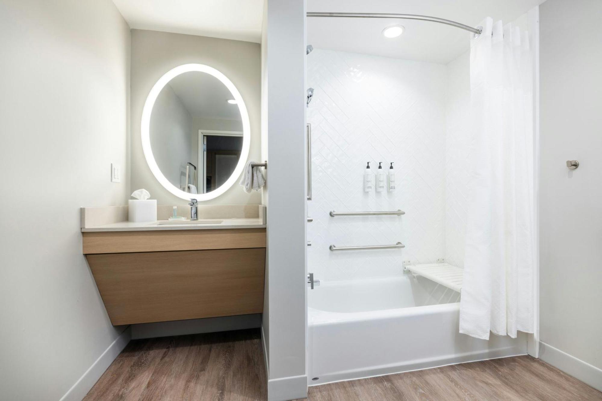 Towneplace Suites By Marriott Hadley Amherst Экстерьер фото
