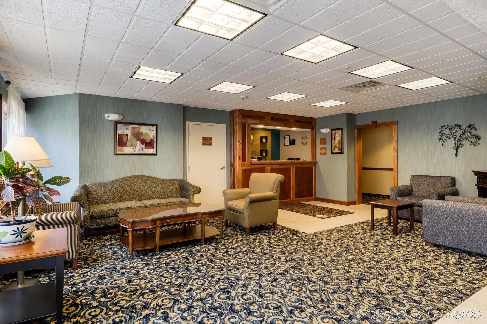 Towneplace Suites By Marriott Hadley Amherst Экстерьер фото