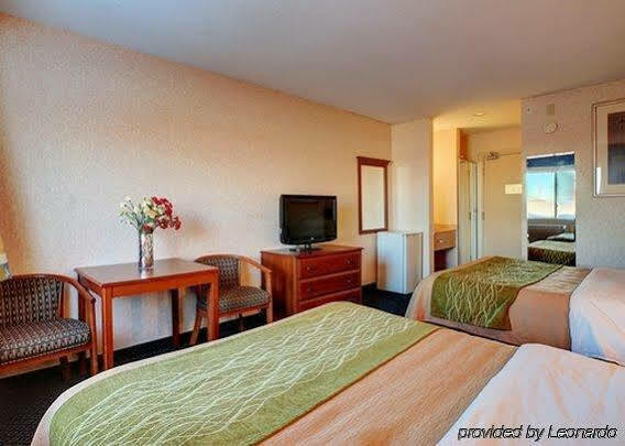 Towneplace Suites By Marriott Hadley Amherst Экстерьер фото