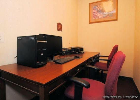 Towneplace Suites By Marriott Hadley Amherst Экстерьер фото